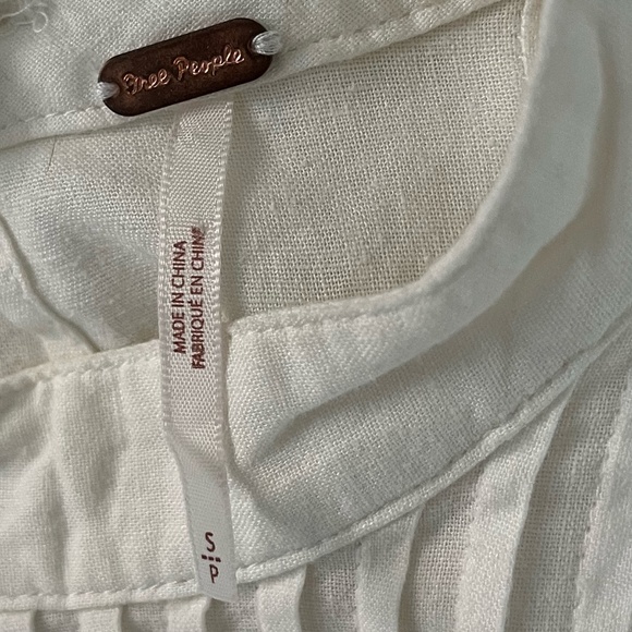 FREE PEOPLE | Linen Blend Clover Pintuck Linen Blend Tunic in White | Size S - Picture 7 of 11
